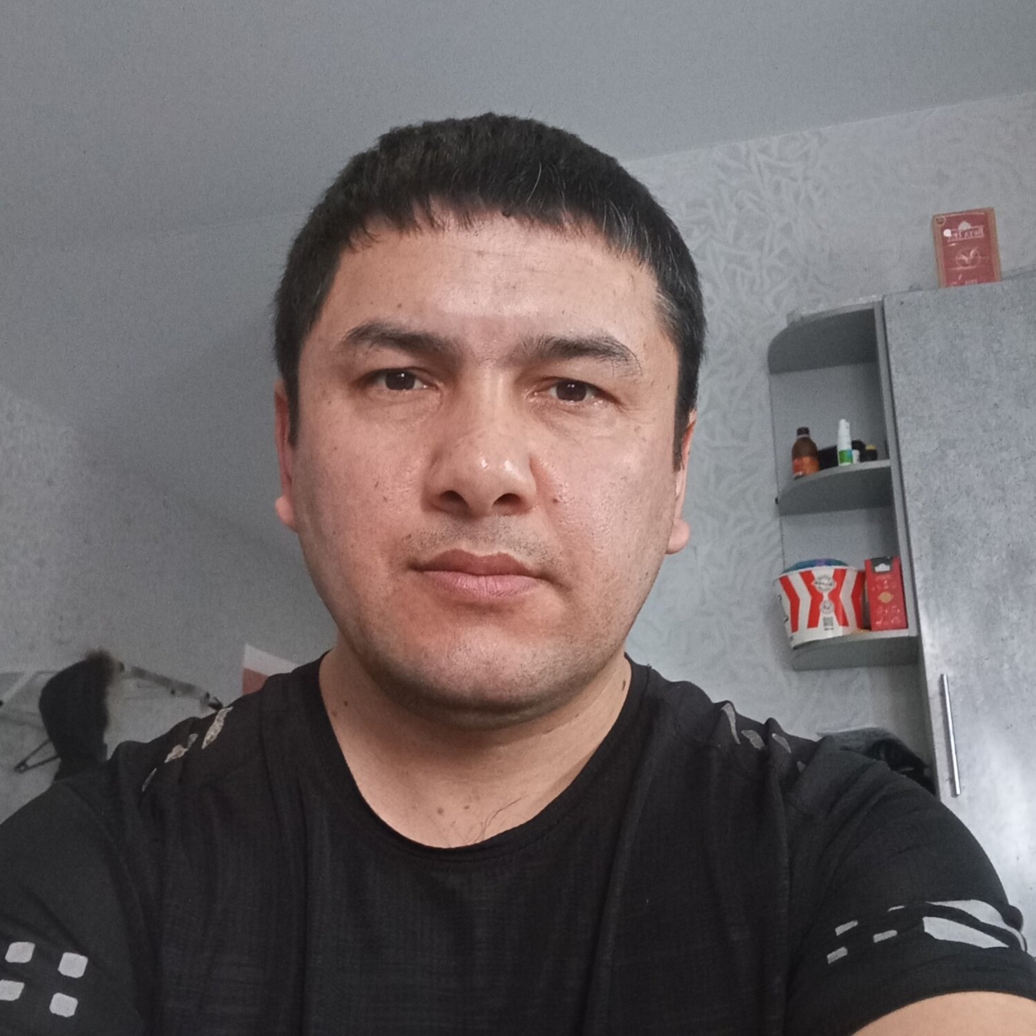 Кахрамон Сирочев