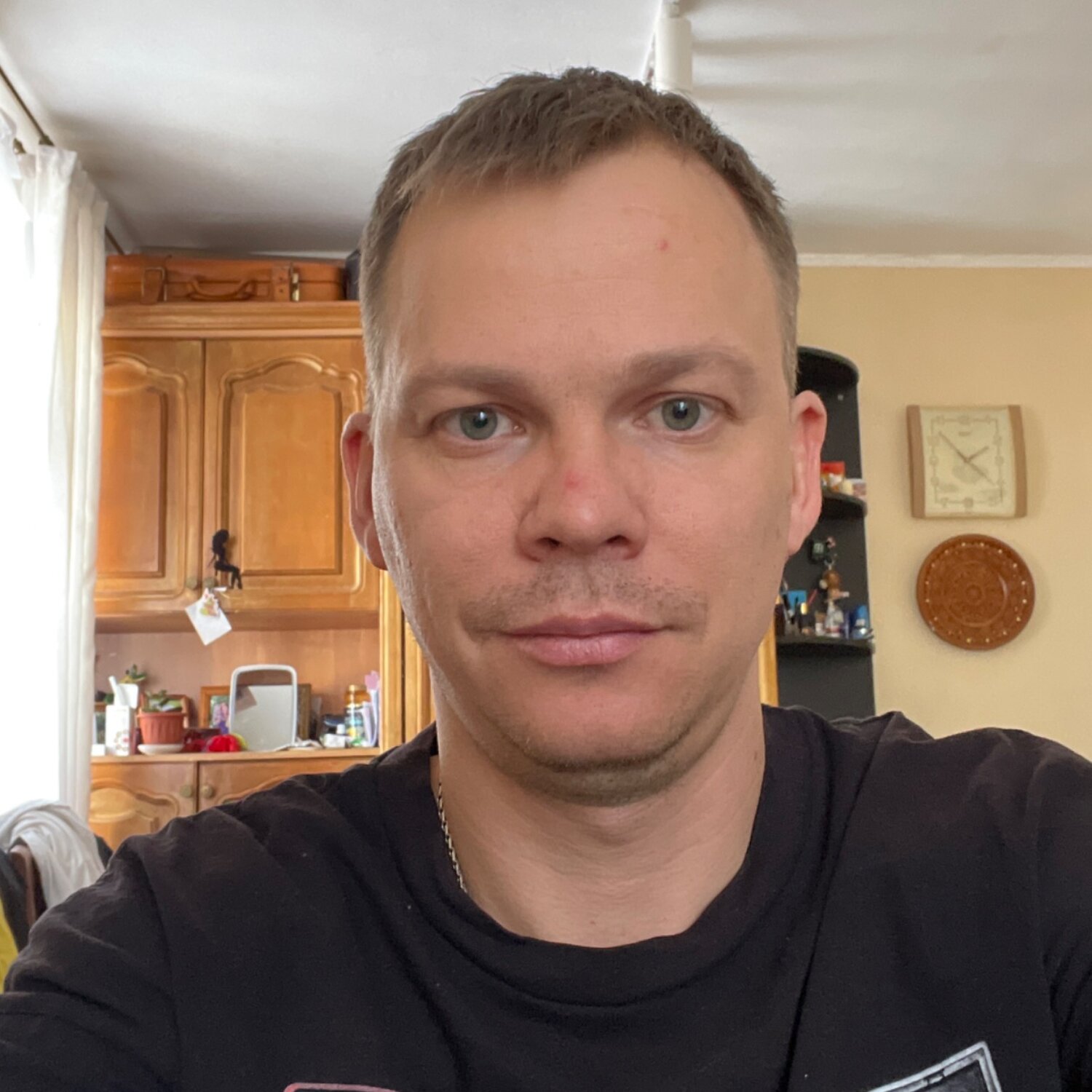 Максим Лобов