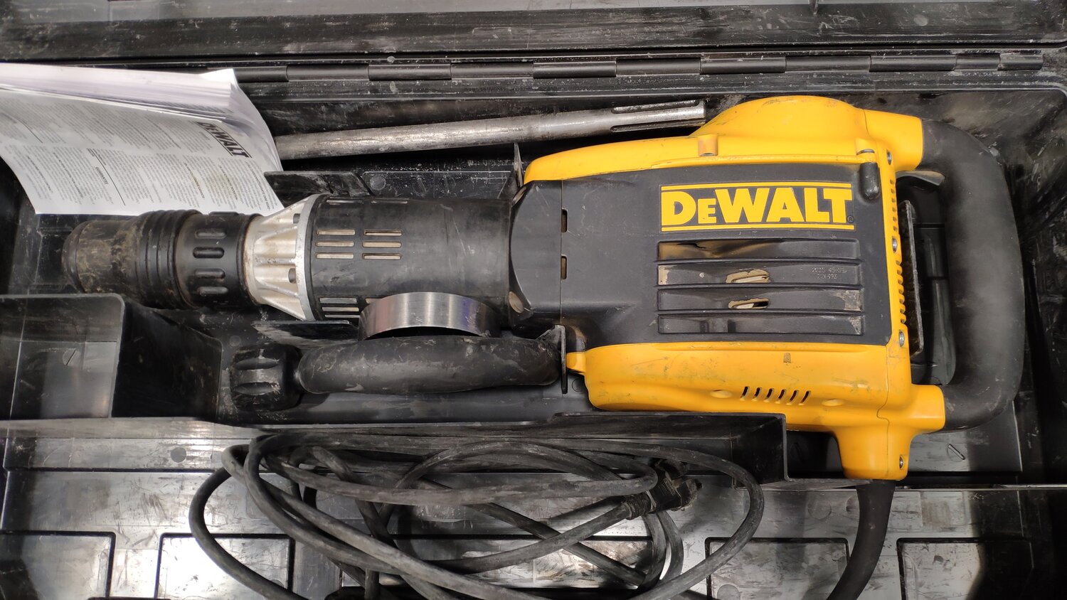 отбойный молоток деволт д25899 qs, отбойный молоток dewalt d 25899 к, отбойный молоток dewalt d25899k-qs, ствол деволт отбойный молоток, отбойный молоток dewalt d25902k-qs