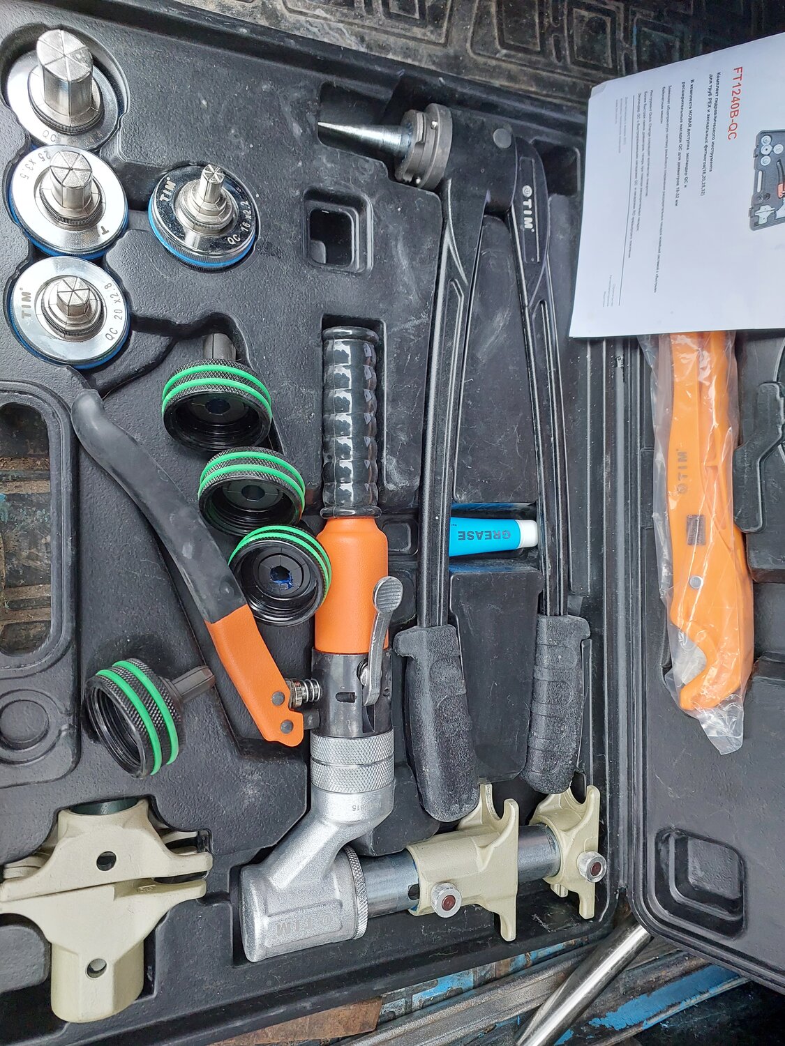 пресс-инструмент tim ft1240b-qc, гидравлический инструмент tim 16-32 для сшитого полиэтилена рехау, tim инструмент гидравлический для pex труб, tim гидравлический инструмент для труб rehau, пресс инструмент tim гидравлический для труб rehau 16-32 ft1240b-qc