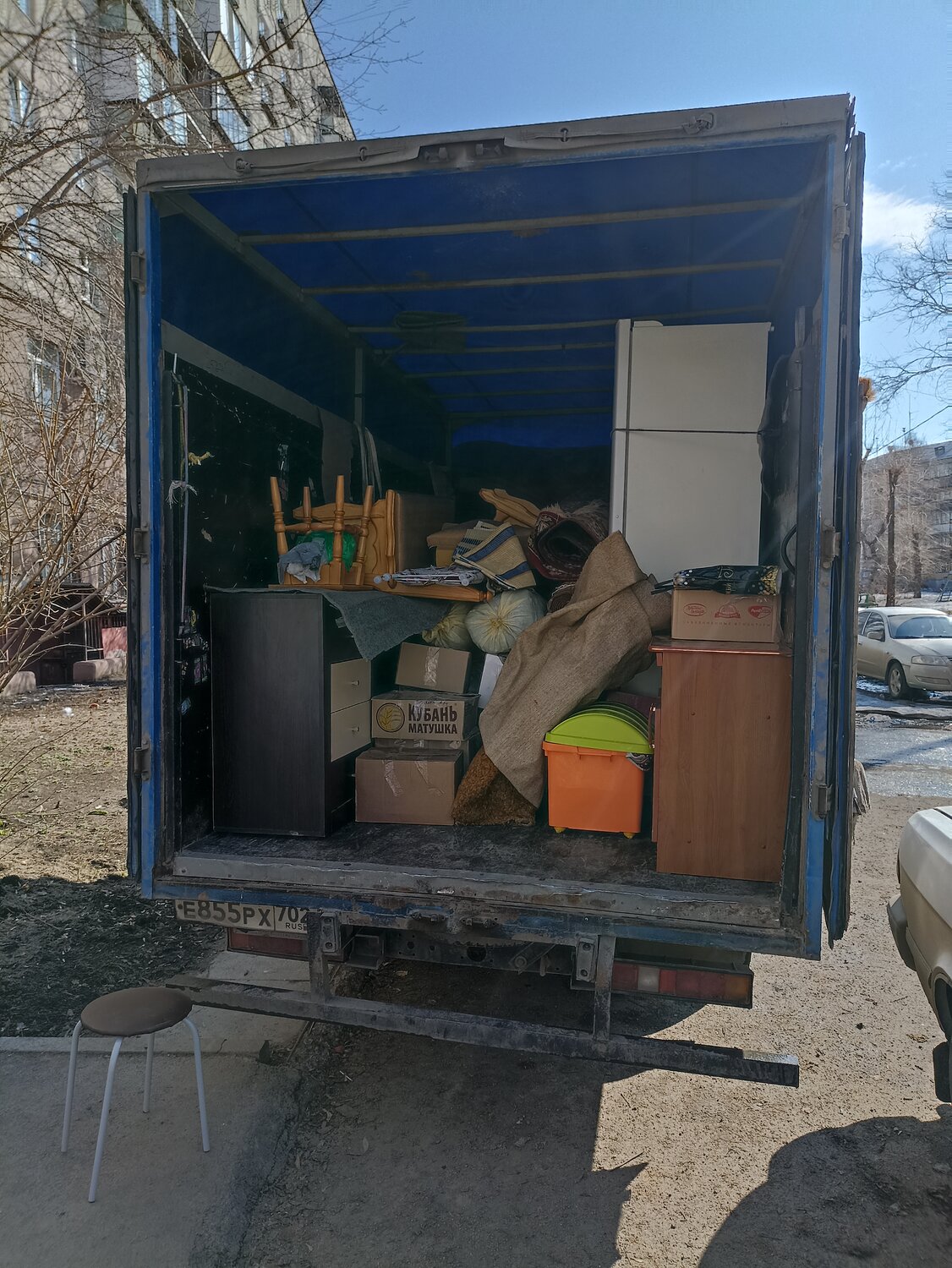 грузоперевозки переезды, фургон для перевозки мебели, газель переезд, газель со строительными материалами, перевозка грузов