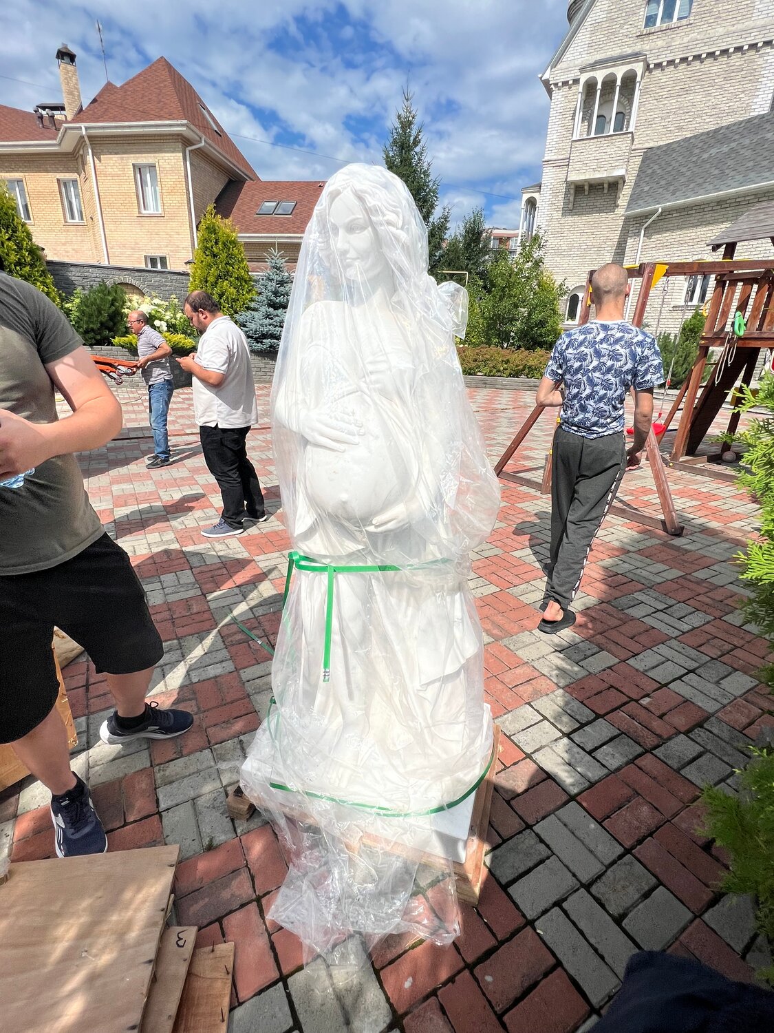 памятник, невеста, новая статуя на набережной орехово зуево-, статуя, скульптура