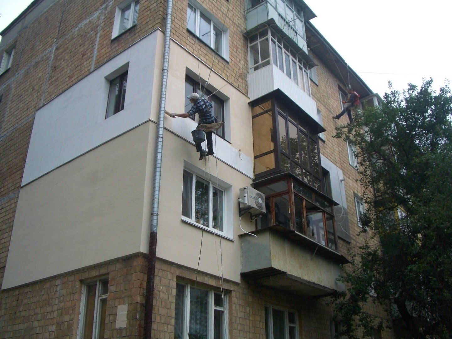 балкон, балкон в панельном доме, расширение балкона, фасад панельного дома, балкон дома