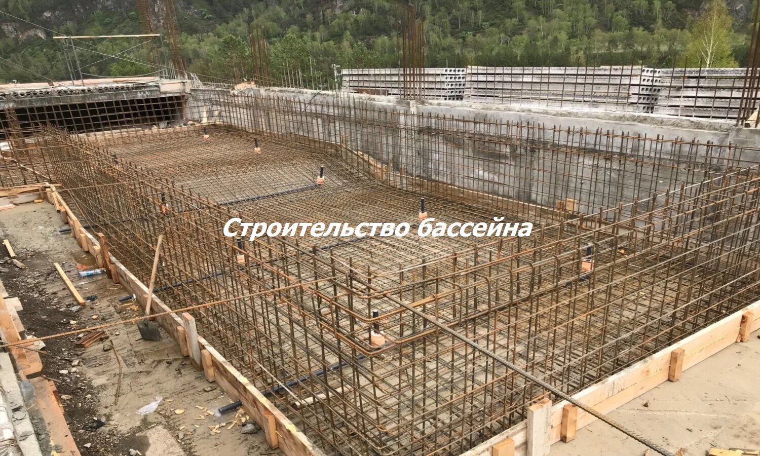 монолитный фундамент, строительство фундаментов, бассейн на фундаментной плите, фундаментная плита для ангара, монолитные работы
