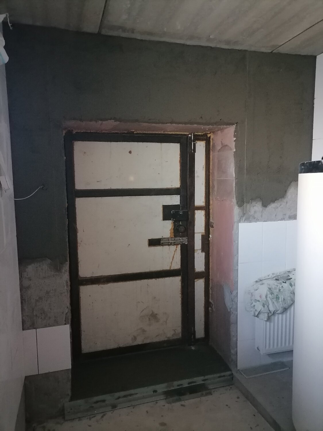 усиление дверного проема, обшивка гаражных ворот, усиление гаражных ворот, проем, сужение дверного проема