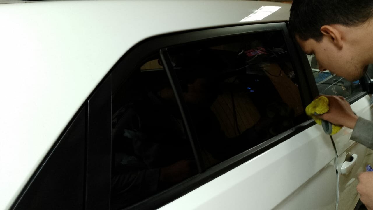 бронирование стекол автомобиля, тонирование стекол авто, тонирование стекол автомобиля, тонирование стекол, полировка стекла автомобиля