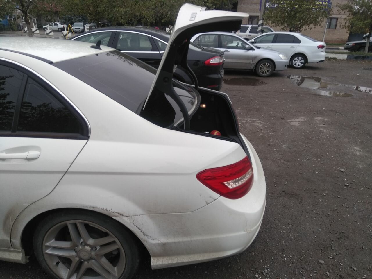 Вскрытие автомобильного замка