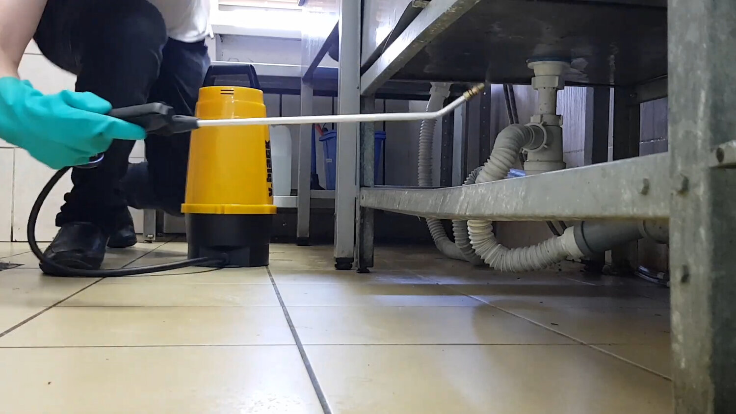 влажная уборка помещений, пылесос tor wl 70 литров 3000 вт, клининг уборка квартир, уборка и обеззараживание помещений, уборки