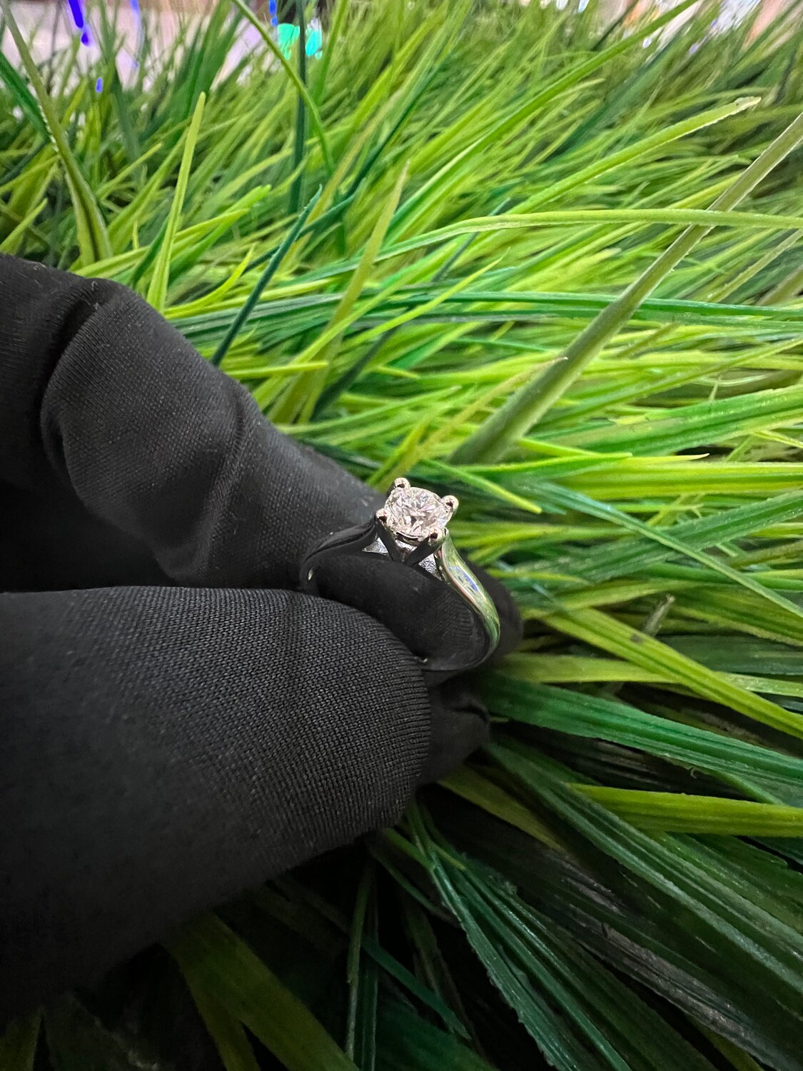 кольца с бриллиантами, помолвочное кольцо с бриллиантами, помолвочное кольцо эпл даймонд, помолвочное кольца, помолвочное