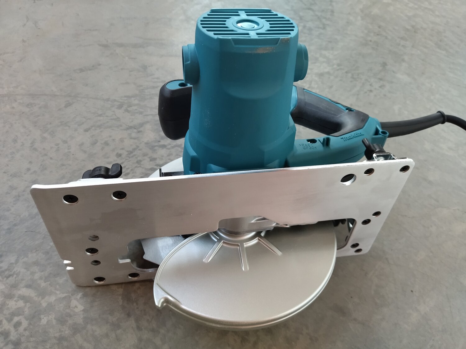 makita hs6601, пила дисковая макита, makita hs7100k, дисковая пила, дисковая пила makita dcs551z