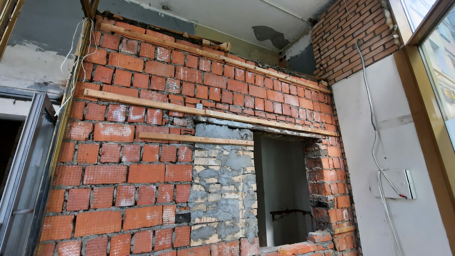 Демонтаж перегородок