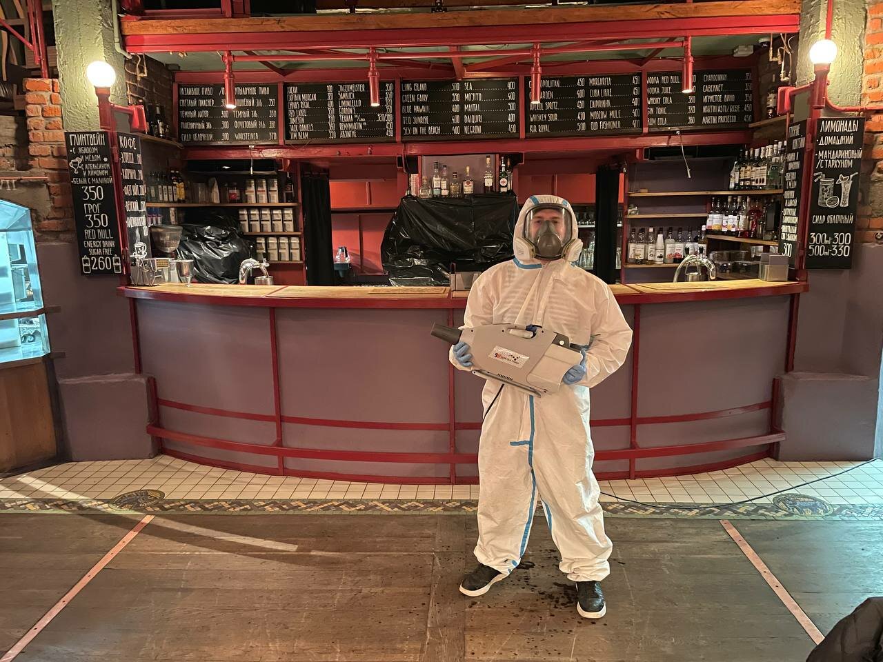 в гараже, build store ny афиша, tacorama меню, знаменитая кофейня название, мужской уголок в гараже