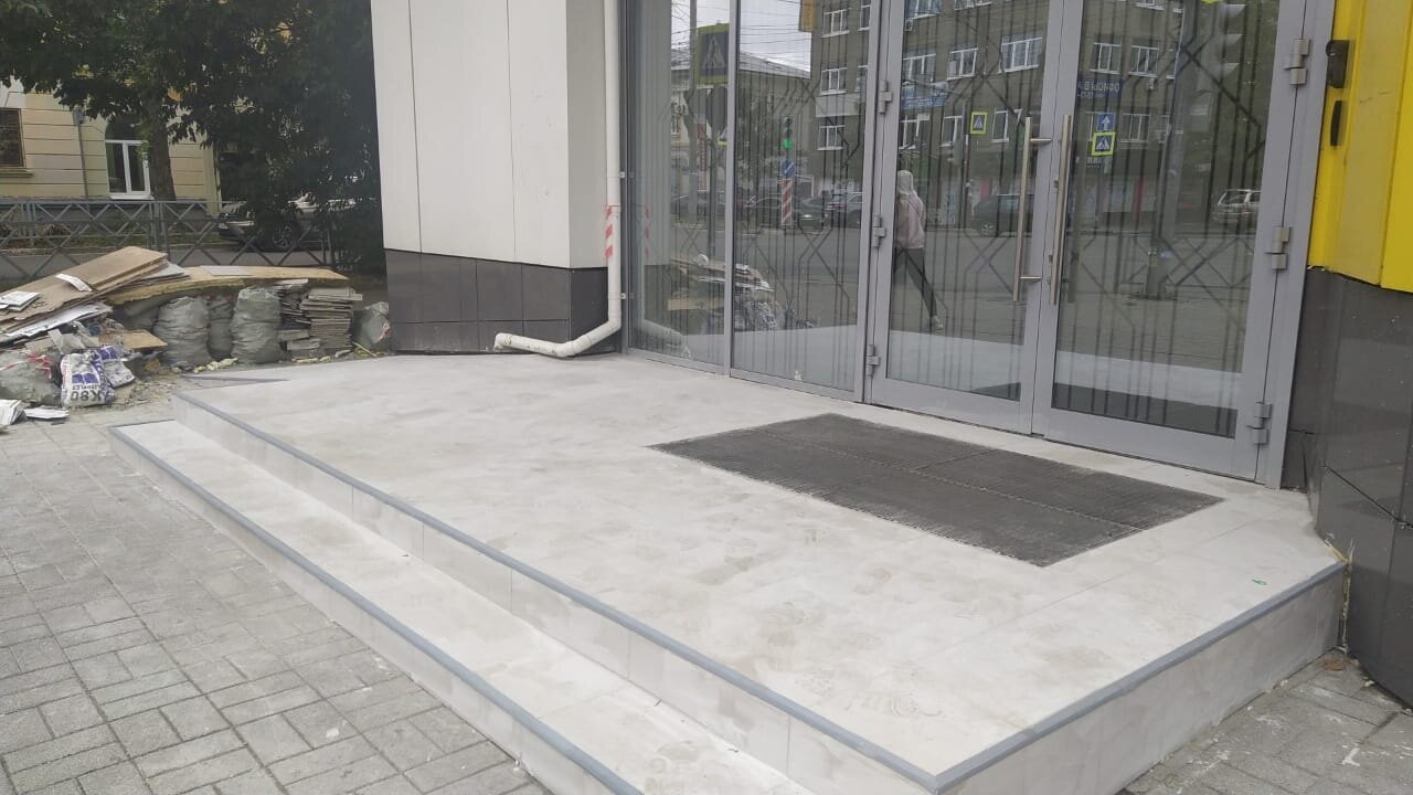 пандус из гранита, гранитные ступени, покрытие для крыльца, пандус, плитка тротуарная