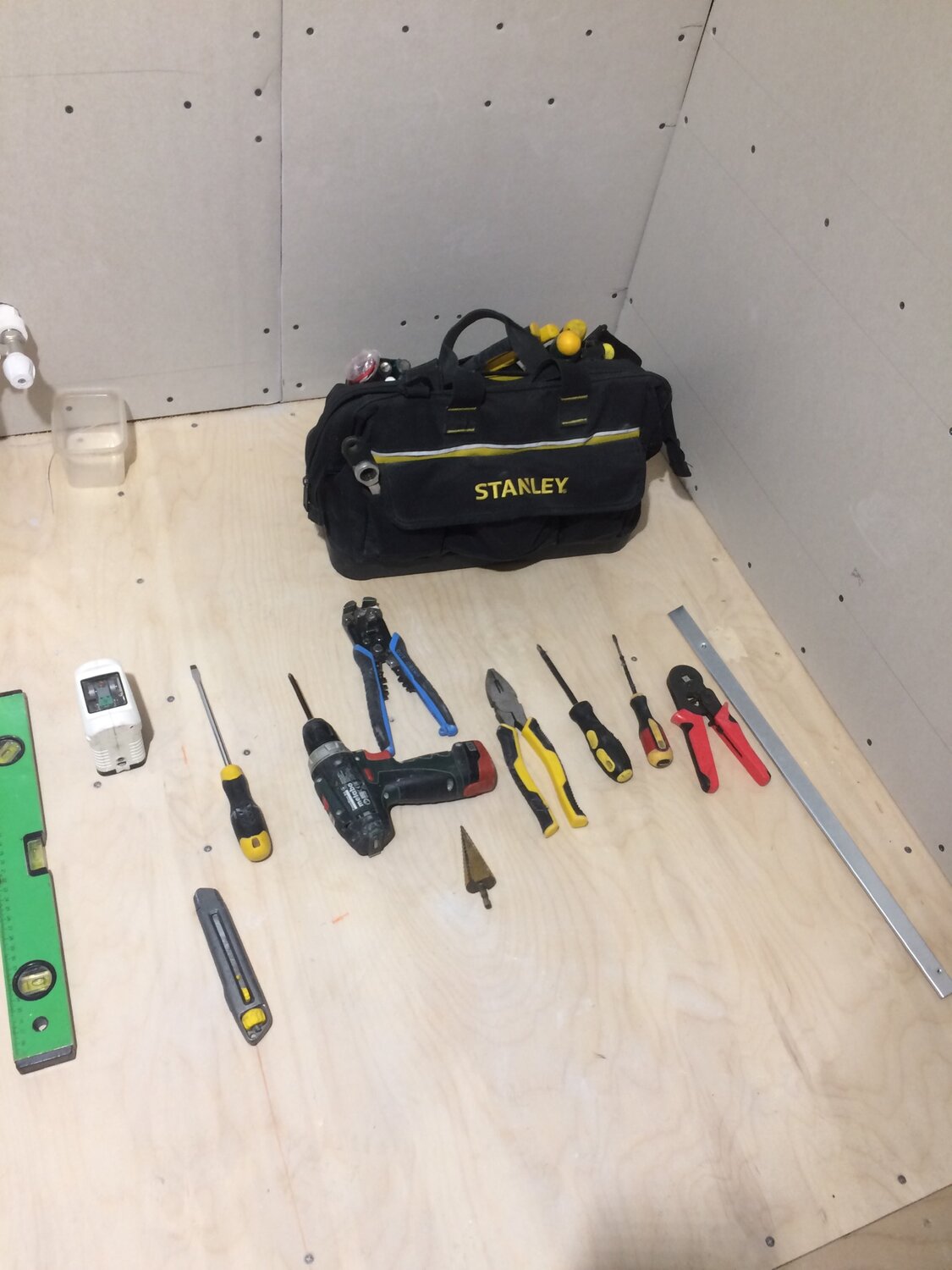 ящик для инструментов stanley "stanley basic toolbox" 16", ящик для инструмента stanley basic toolbox 1-79-216, ящик для инструментов stanley, stanley, набор инструментов stanley