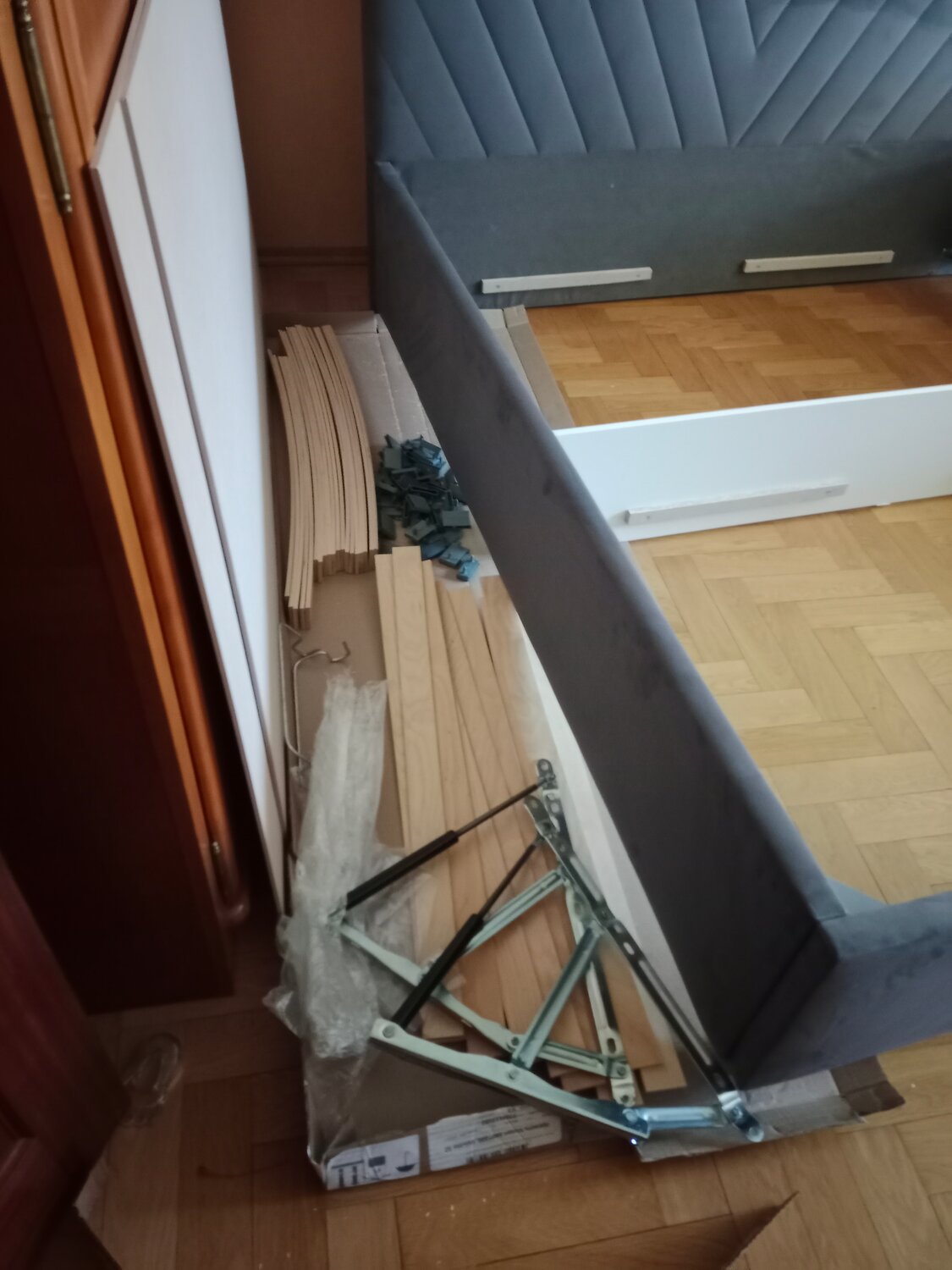 кровать с подъемным механизмом, механизм подъема кровати, механизм откидной кровати, механизм для кровати, подъемный механизм для кровати
