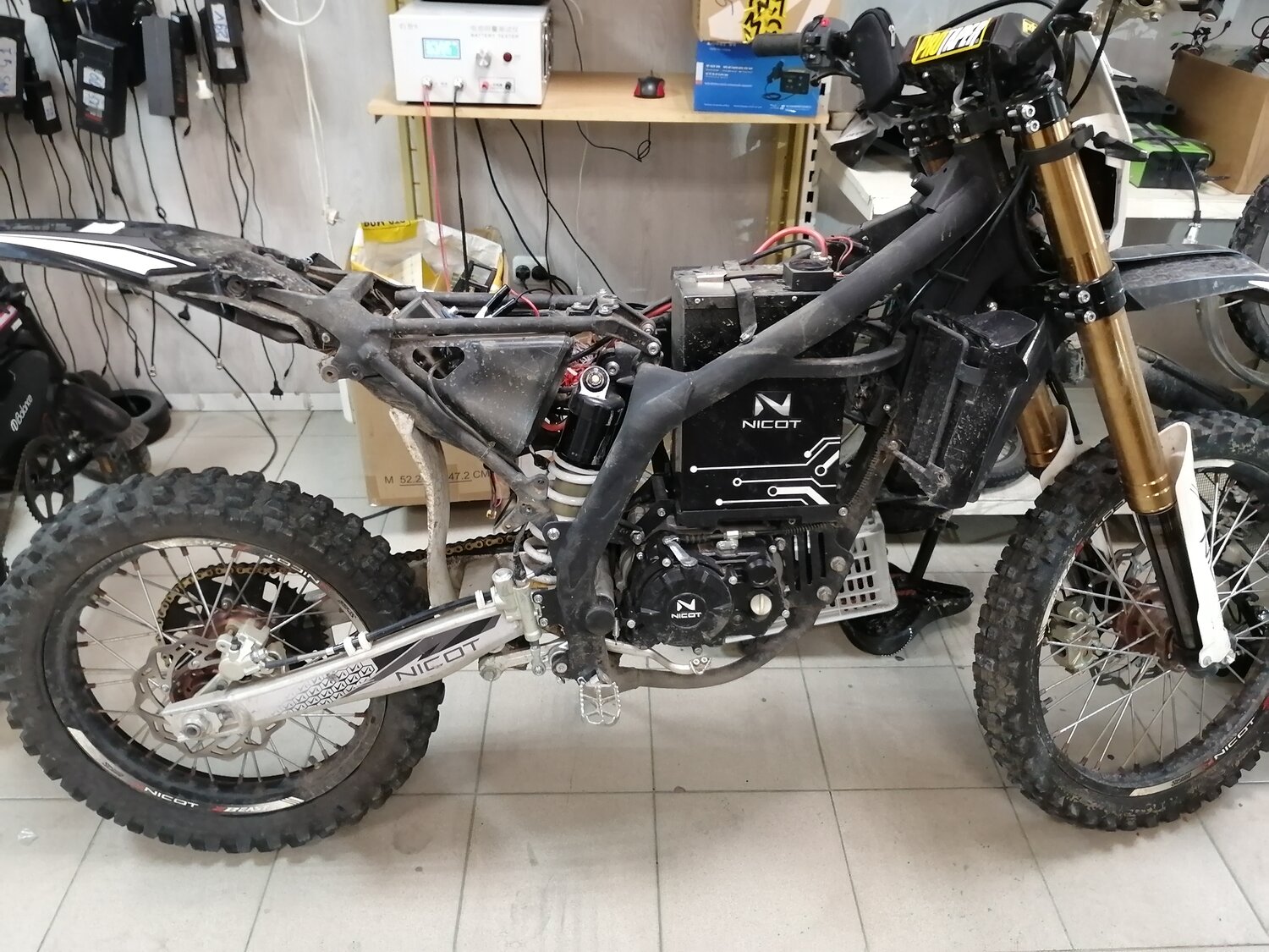 эндуро, fx moto x8 nc300, китайский эндуро, эндуро мотоциклы, мотоцикл avantis enduro 300 pro/carb