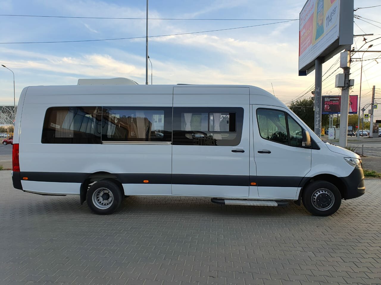 mercedes-benz sprinter, микроавтобус мерседес спринтер, микроавтобус мерседес, микроавтобус мерседес бенц, автобус мерседес спринтер белый 2010