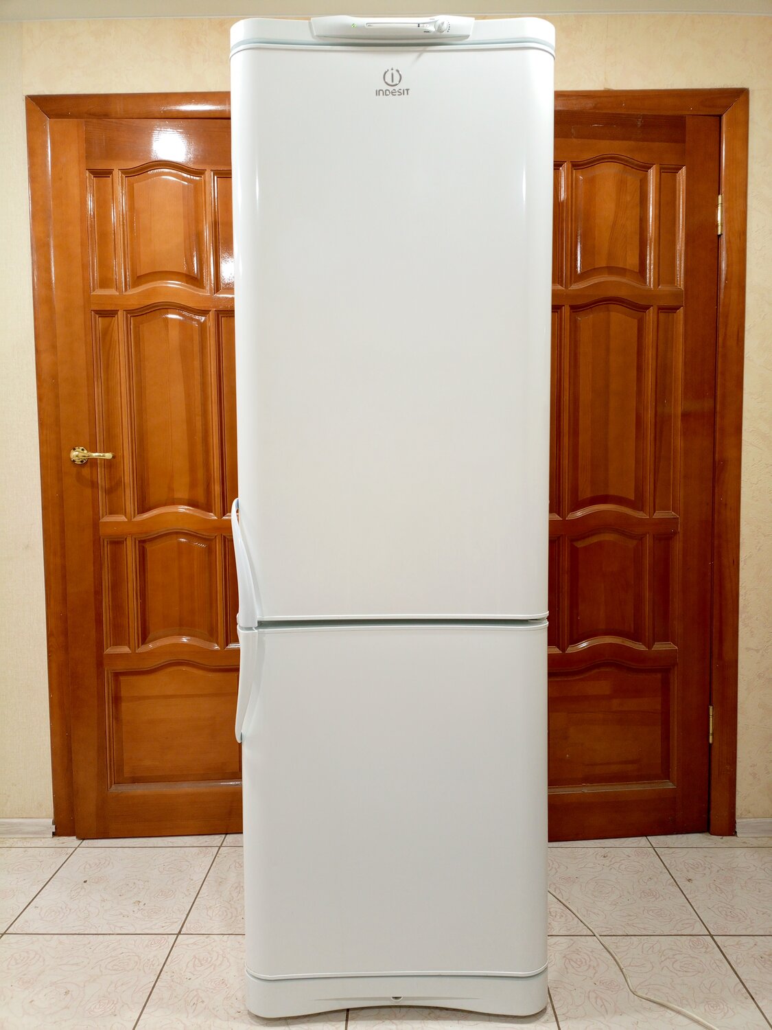 холодильник indesit, холодильник индезит, холодильник бу, холодильник, indesit