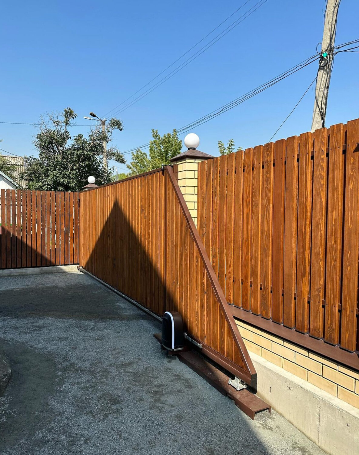 откатные ворота, ворота забор, забор с откатными воротами, откатные ворота деревянные, автоматические откатные ворота