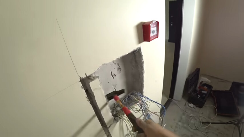 электропроводка, монтаж, скрытая проводка, штробление стен, штробить стену