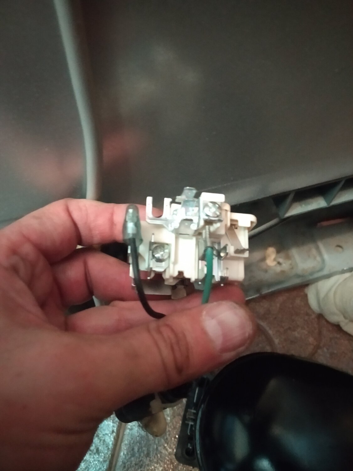 пусковое реле для холодильника, пускозащитное реле для холодильника, пусковое реле компрессора холодильника, пусковое реле для холодильника indesit, пусковое реле для холодильника индезит