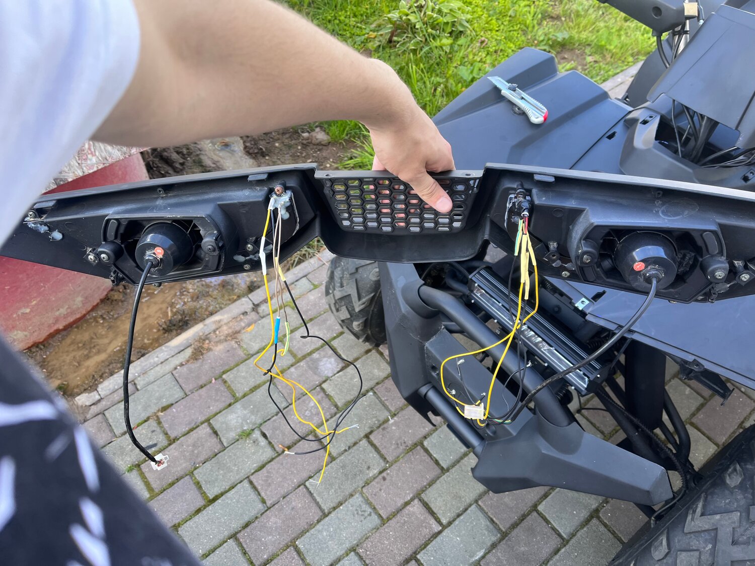 поворотный ксенон volvo s60, снятие птф тигуан 2, крепление противотуманных фар киа рио 4, bmw g30 датчик наружной температуры, птф с дхо citroen