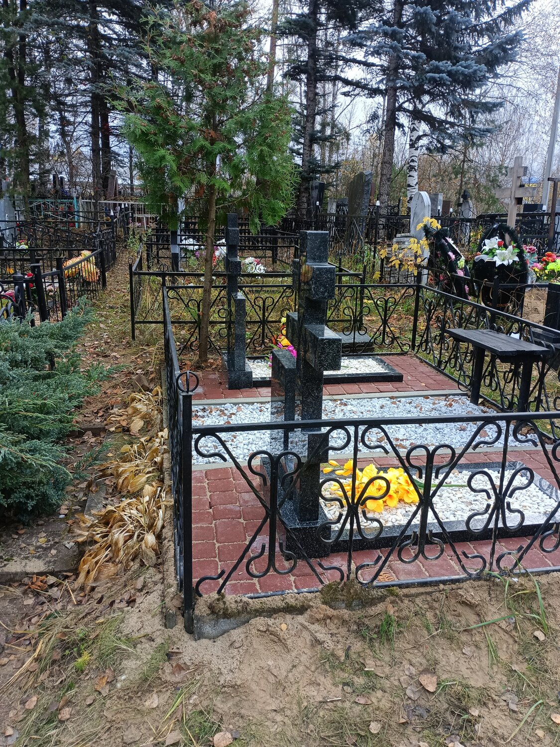 надгробные памятники, благоустройство захоронений нижний новгород, мегионское кладбище ограждения, благоустройство могилы амк22, могила памятник