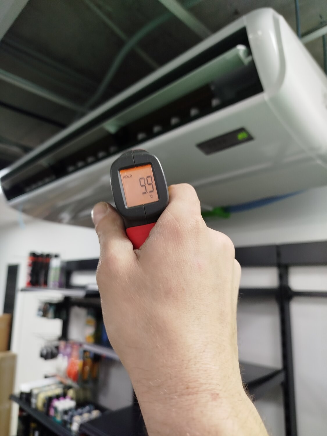 обслуживание кондиционера, кондиционер, домашний кондиционер, заправка кондиционера, измерение температуры