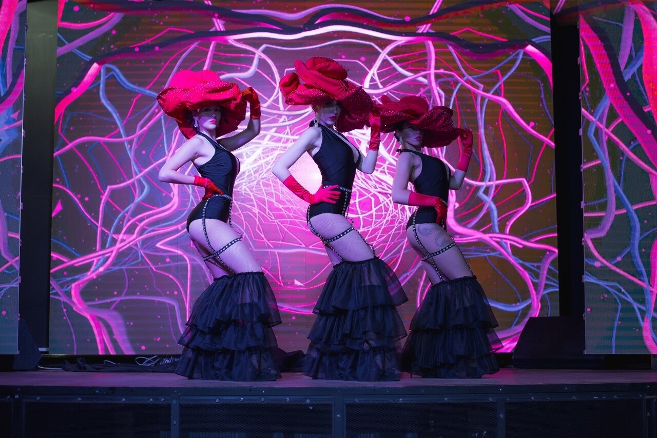 шоу кабаре, бурлеск кабаре шоу, перфоманс шоу, кабаре show girls, челябинск, мулен руж шоу