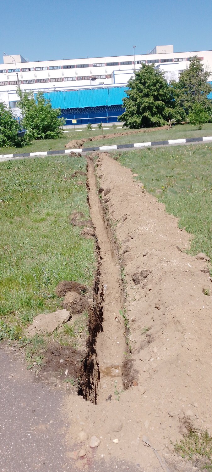 копать траншею, рытье траншеи, траншея под фундамент, траншея под водопровод, копка траншей