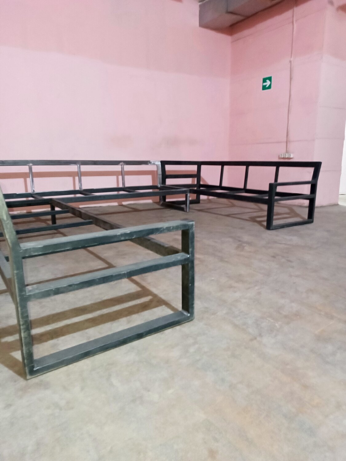 диван из профильной трубы в стиле лофт, мебель лофт из профильной трубы 20 20, мебель лофт из профильной трубы, диван из профильной трубы, мебель из профильной трубы в стиле лофт