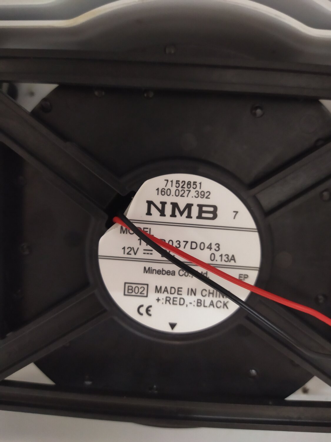 вентилятор nmb 110r037d043, вентилятор indesit c00293764, 110r037d043 12v 0.13a (крепление 90х130мм), вентилятор на hotpoint ariston nmb-mat7, 12v, вентилятор для холодильника хотпоинт аристон, вентилятор indesit 293764 12v-0,13a на детали: 110r037d043