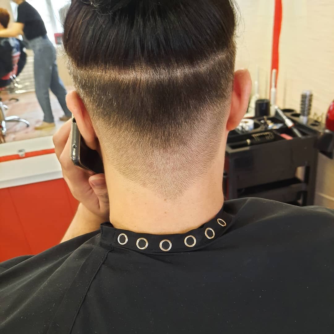 фейд полубокс затылок, стрижка фейд затылок, фейд полубокс, стрижка, fade haircut