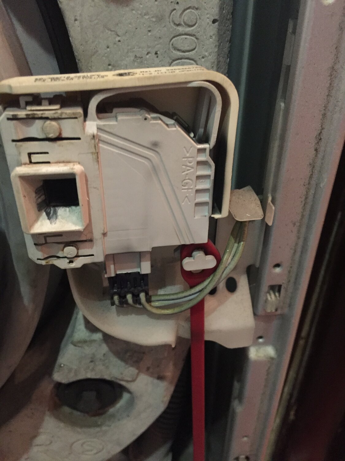 убл дс88 к бош 4280 стиралка, устройство блокировки люка, убл bosch 613070, убл стиральная машина аленка, деталь