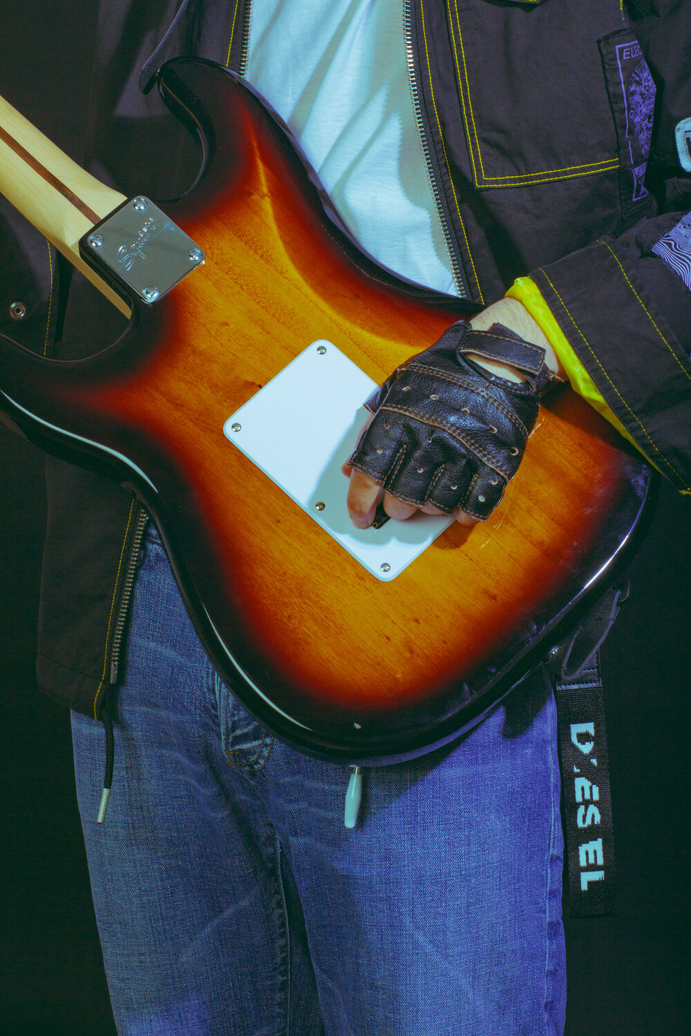 fender stratocaster, fender stratocaster standard 1993 made in mexico., fender stratocaster back side, электрогитара, электрогитара hurricane stratocaster