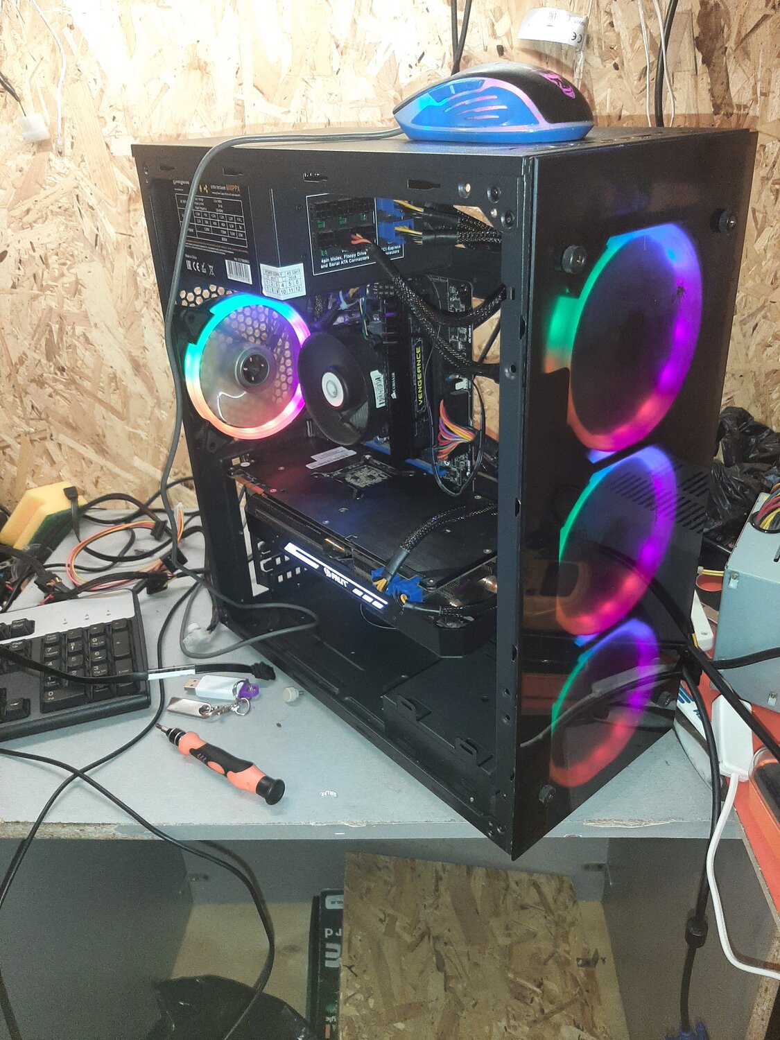 компьютер, мощный красивый компьютер, компа, системный блок, игровой компьютер