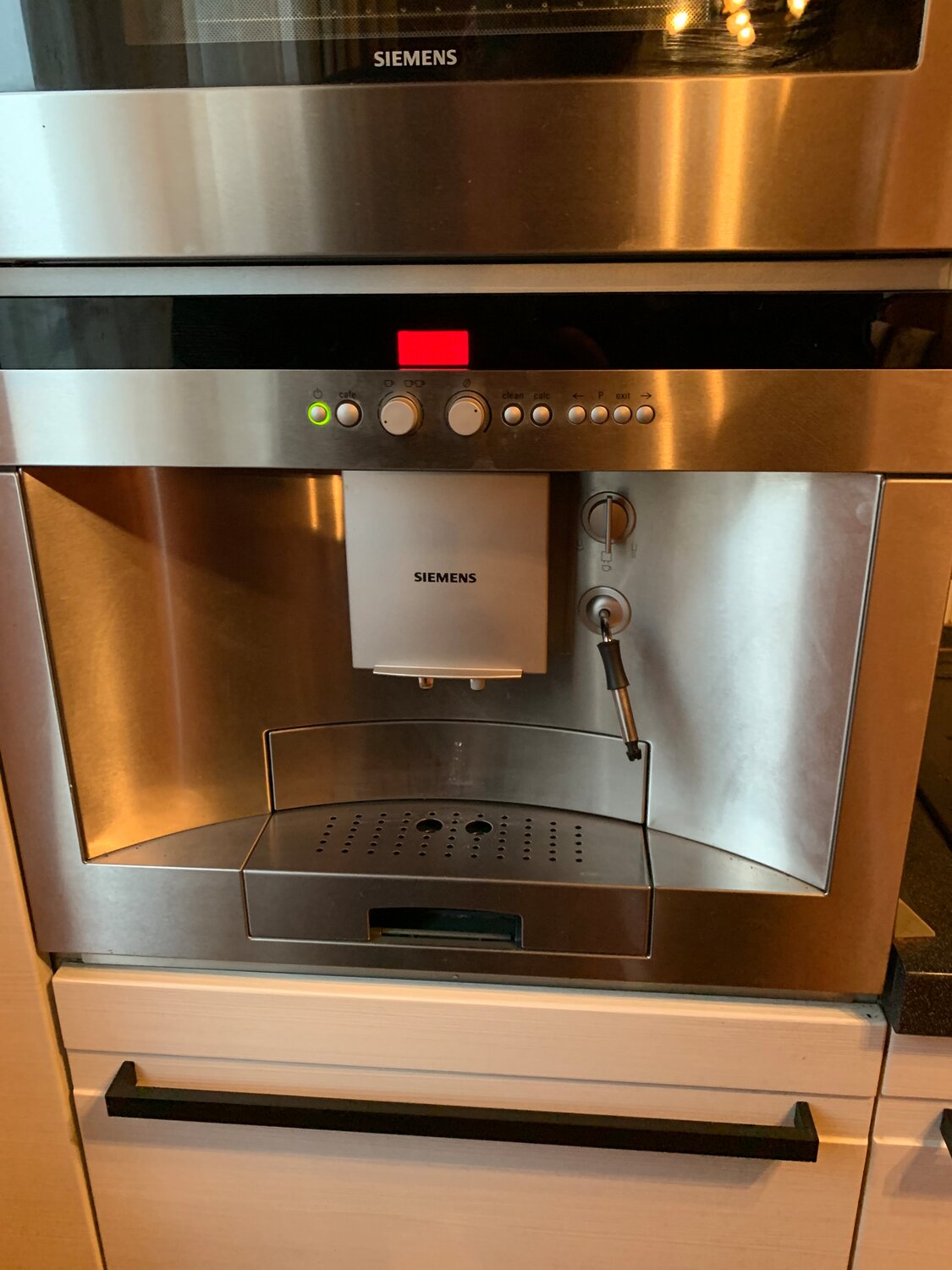 бытовая техника, кофемашина, кофемашина neff c77v60n01, кофемашина siemens тк65001, встраиваемая кофемашина siemens tk 68e571