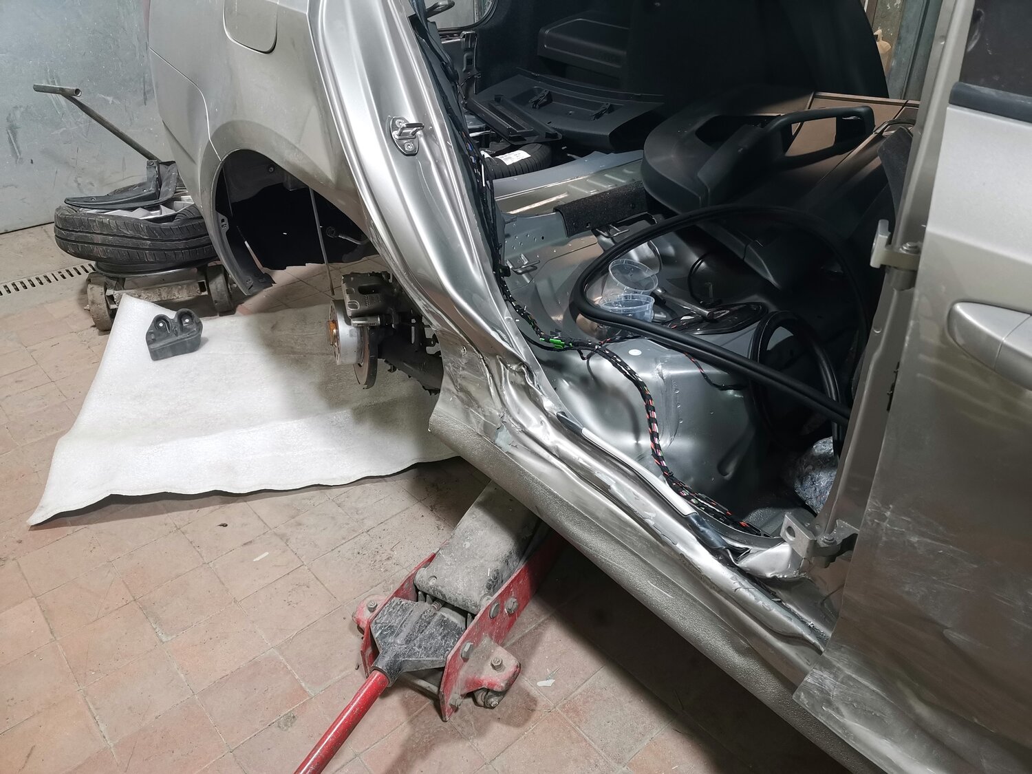 автомобиль, авто, кузовной ремонт, mark 2 110 гнилые пороги, переварка порогов на мерседес w210