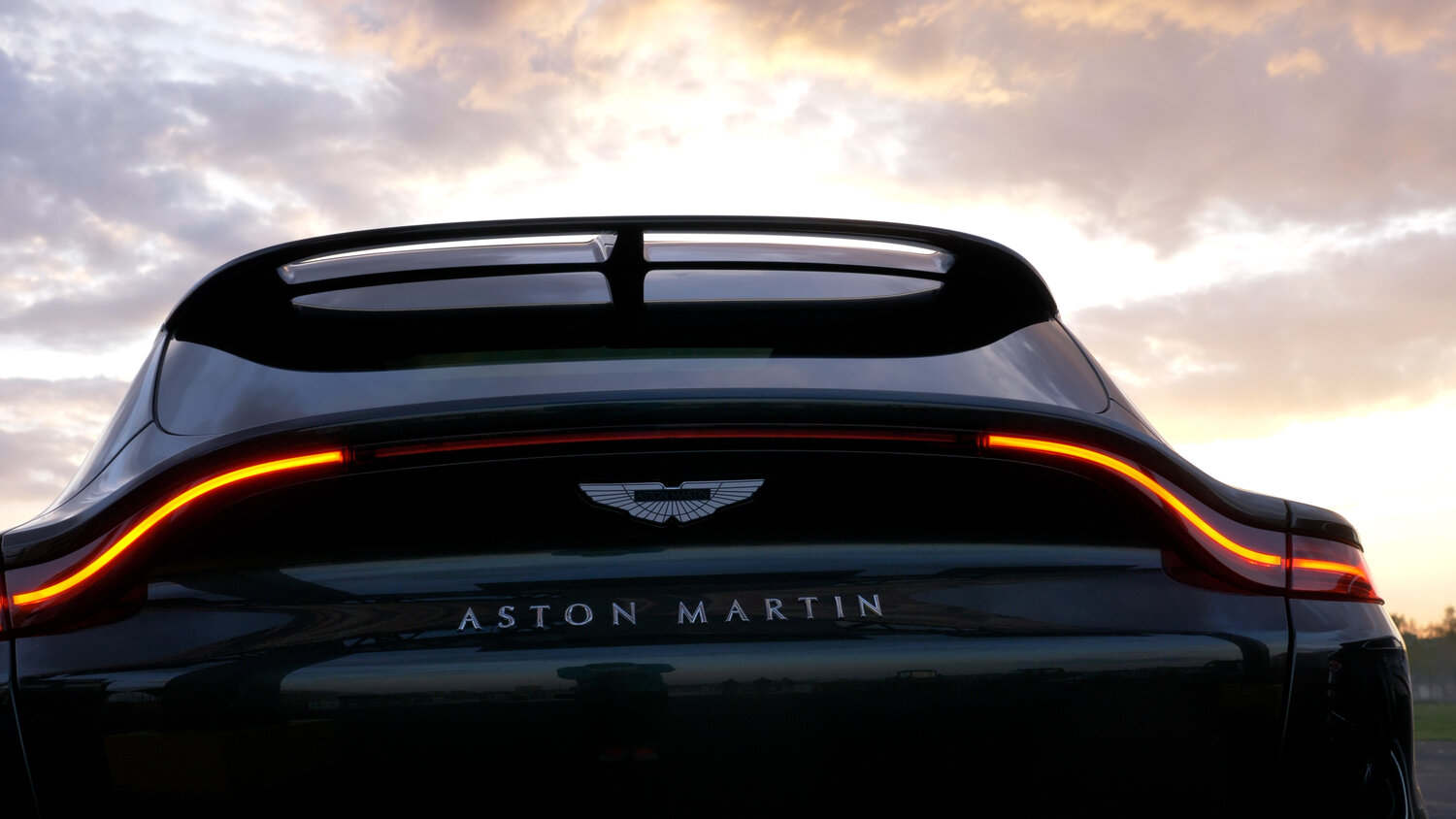 автомобиль, авто, porsche macan спойлер, порше кайен 2020 спойлер, порше логотип taycan
