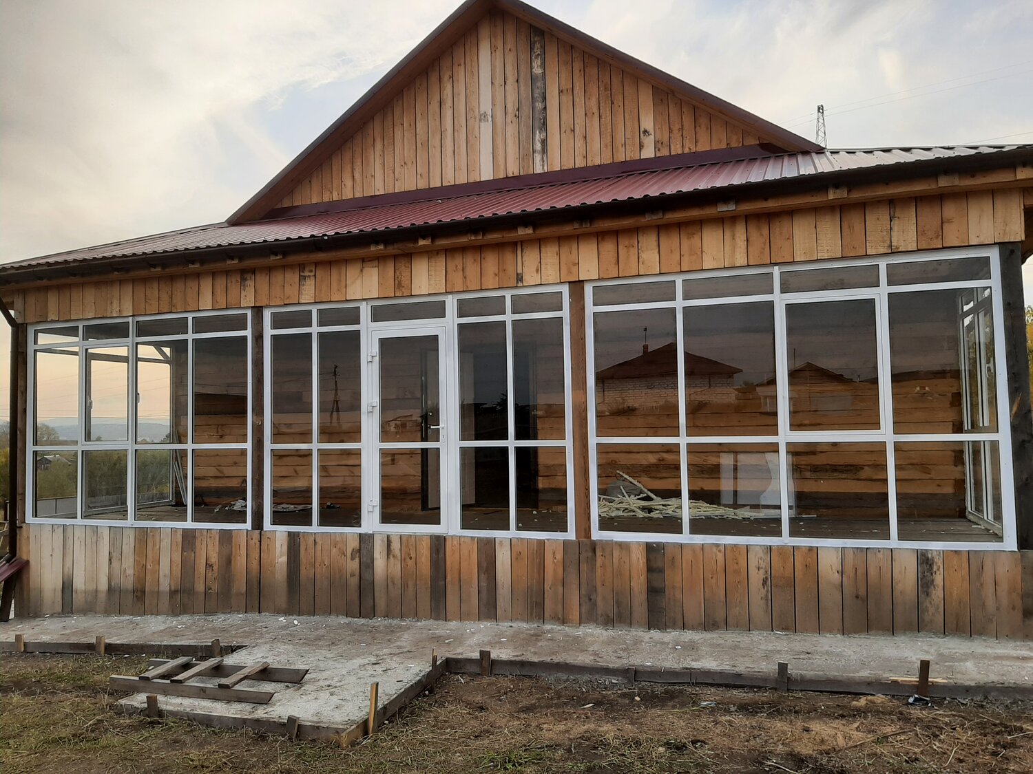 веранда, загородный дом, деревянный дом, остекление веранды рехау, дом