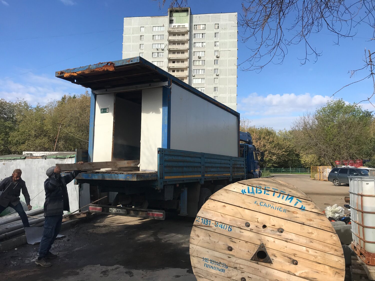 грузовая, ларек 4 на 2.5, киоск, старый рынок камчатка киоски, брошенные ларьки