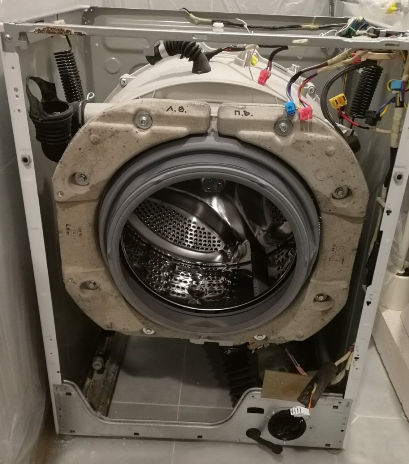 стиральная машина, бытовая техника, подшипник барабана стиральной машины lg, разобрать стиральную машину lg, подшипник стиральная машина lg md80130n