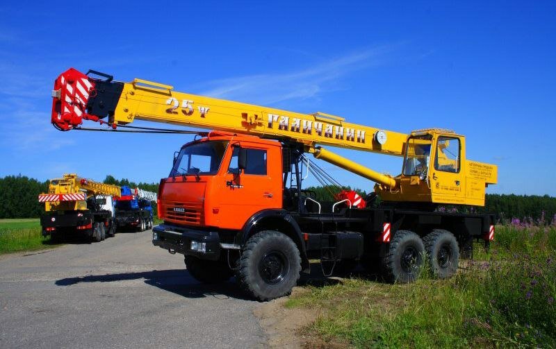 автокран камаз галичанин 25 тонн, автокран маз, камаз автокран ивановец кс 55713 1, автокран урал, автокран камаз