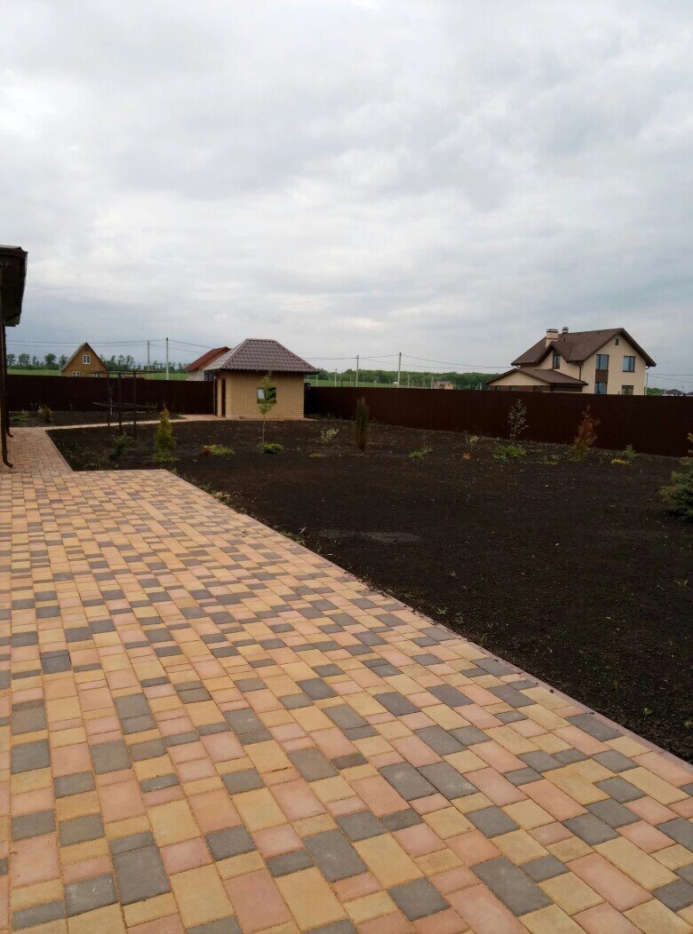 тротуарная плитка брусчатка, брусчатка квадрат, тротуарная плитка ромбик, тротуарная плитка в частном доме, тротуарная плитка цветная