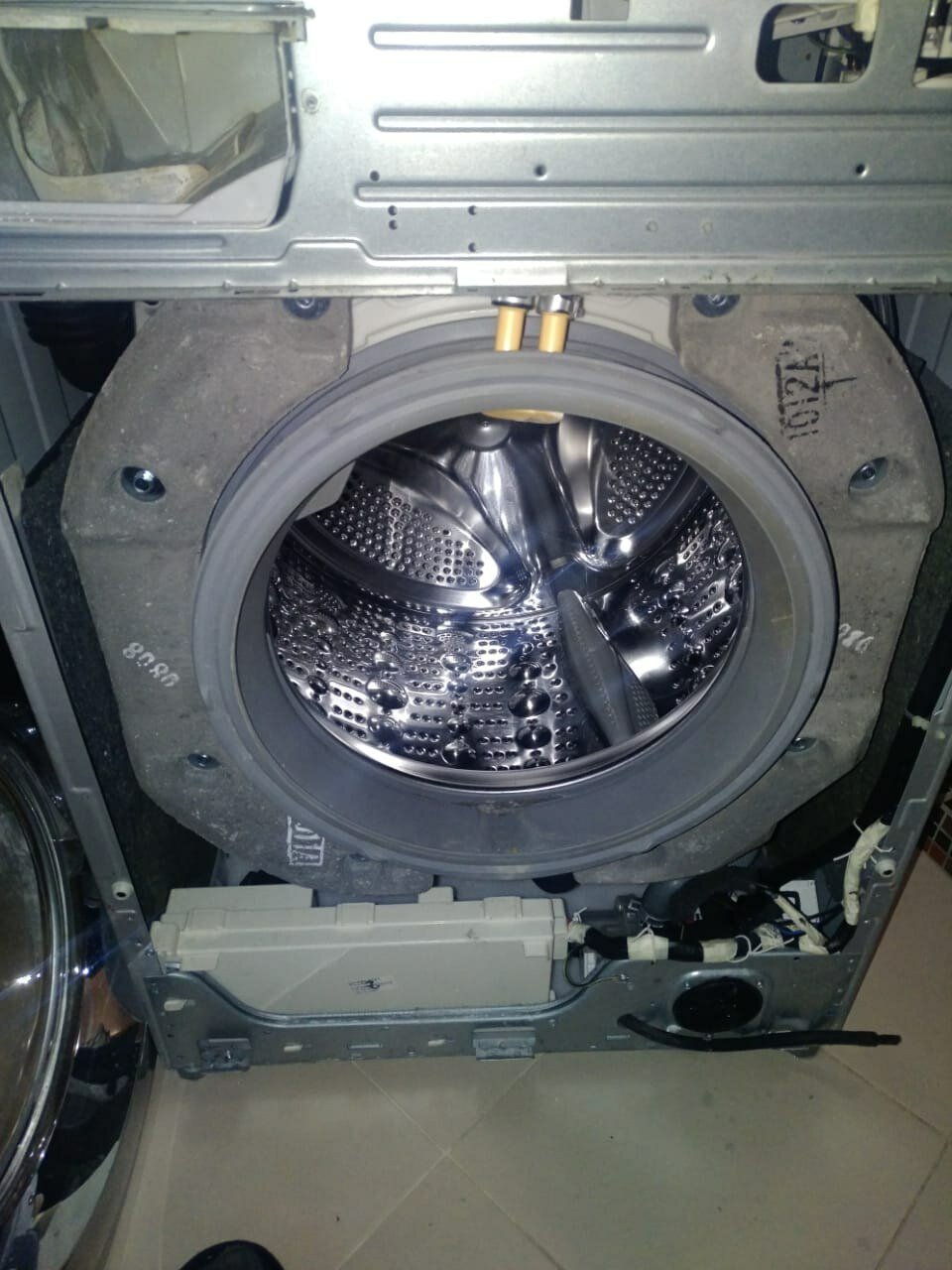 стиральная машина, бак стиральной машины lg 1060nd, разобранная стиральная машина, стиральные машины ремонт, стиральная машина автомат
