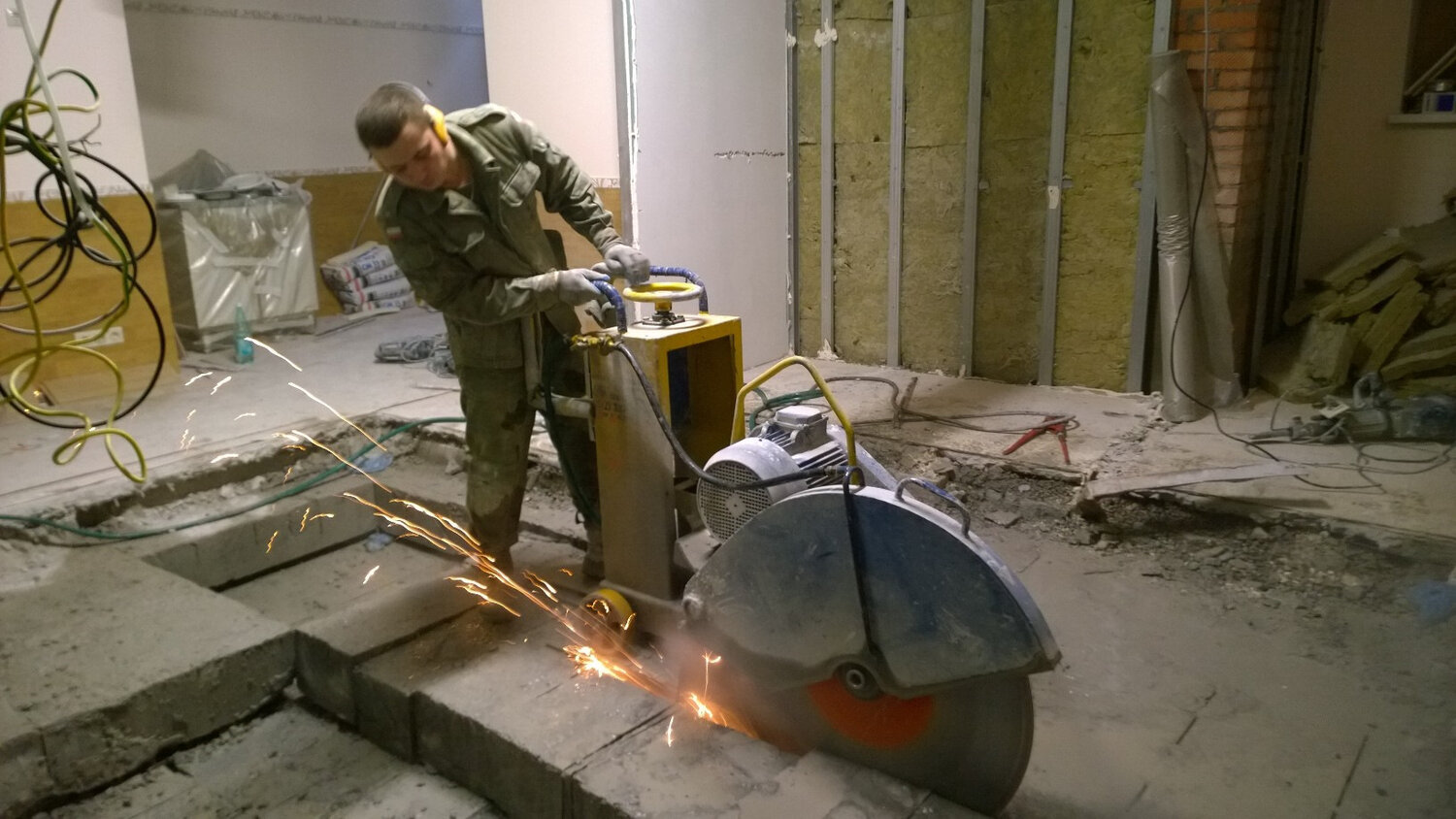 сварочные работы, газорезчик, сварка, газовая сварка, сварщик