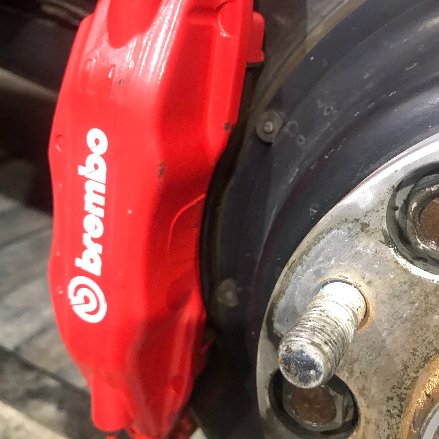 тормозные суппорта brembo на шевроле круз, накладки на суппорта, накладки на суппорта brembo тойота королла е150, накладки на суппорта brembo polo sedan, накладки на суппорта audi a7