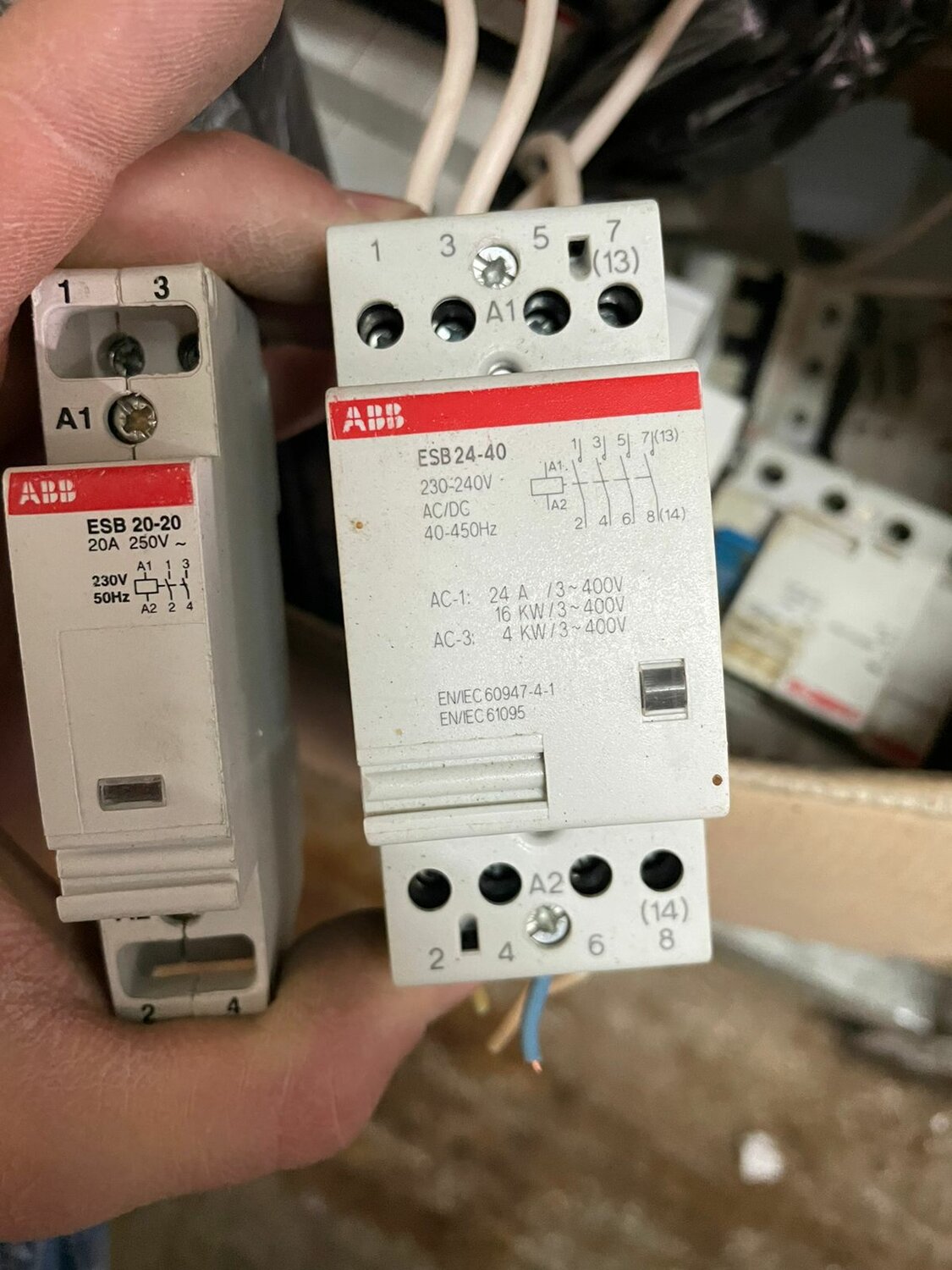 контактор abb esb 24-40 схема, esb-24-22 модульный контактор 24а 2но+2нз 220b ac/dc abb, контактор esb 24-40, контактор esb-24-40 (4но) 220b, модульный контактор abb esb-40-40 схема подключения