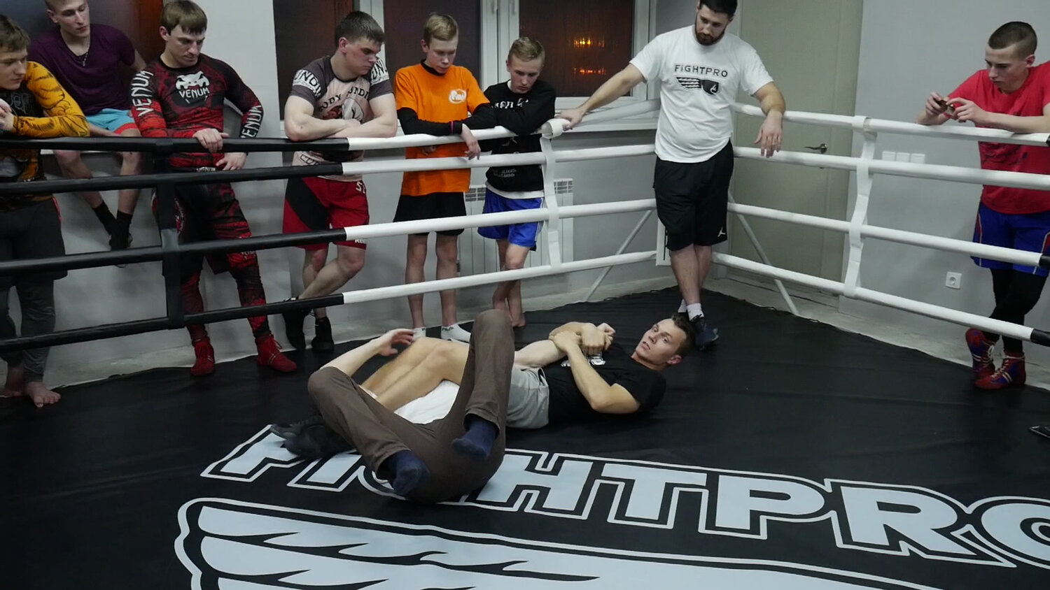 бокс мма, клуб единоборств, ринг бокс, бокс, тренировка бокс