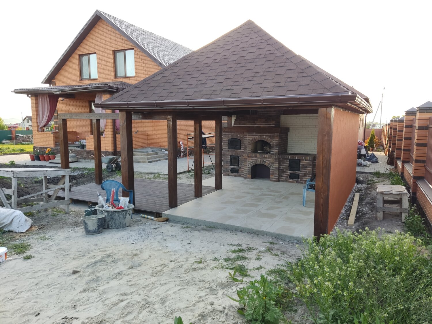 беседка с барбекю, беседка с мангалом и барбекю, беседка с зоной барбекю, кирпичная беседка с барбекю, беседки 4х6 кирпичные с мангалом